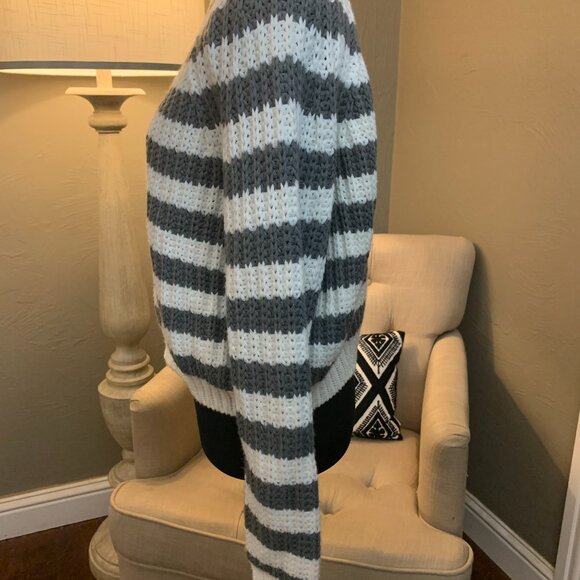 Ivy + Main Sweater Womens White Gray Striped Crewneck Knit Pullover Size Small - Picture 3 of 7